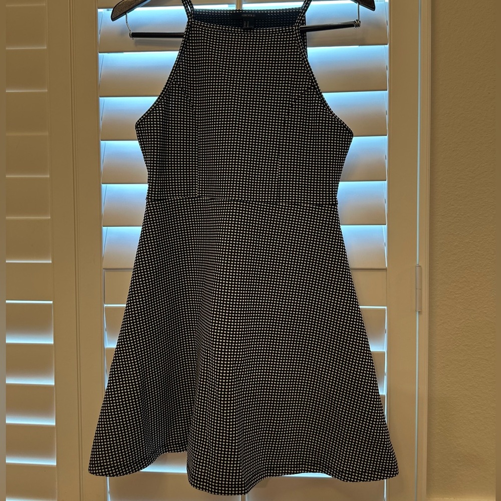 🔥 Forever 21 Black and White Spaghetti Strap Skater Dress Size M